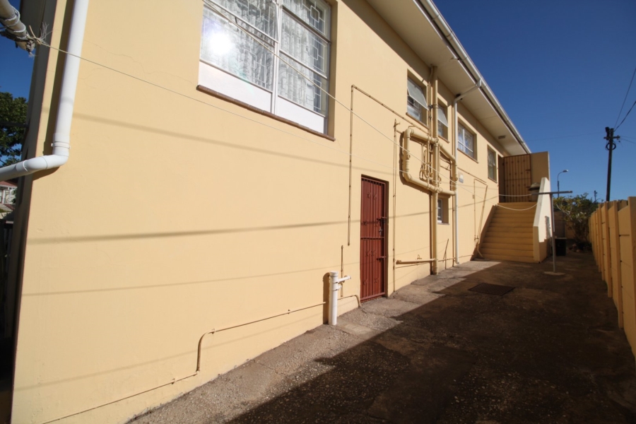 3 Bedroom Property for Sale in Parkside Eastern Cape